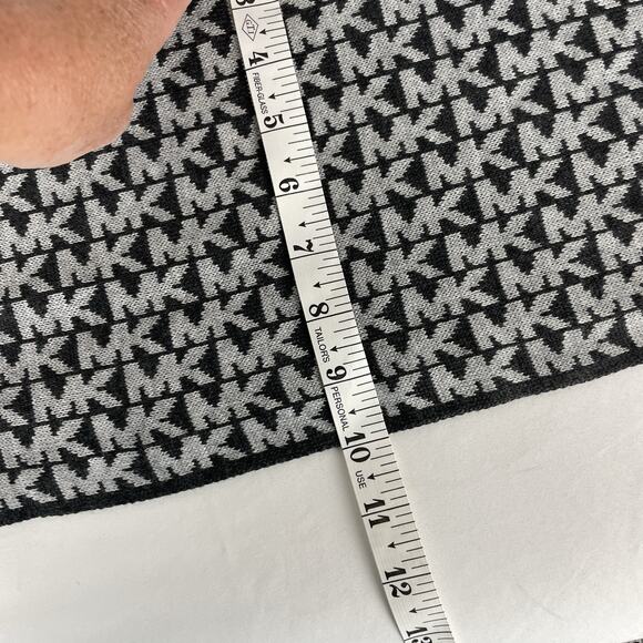 Michael by Michael Kors MK infinity scarf dark gray - Picture 5 of 5